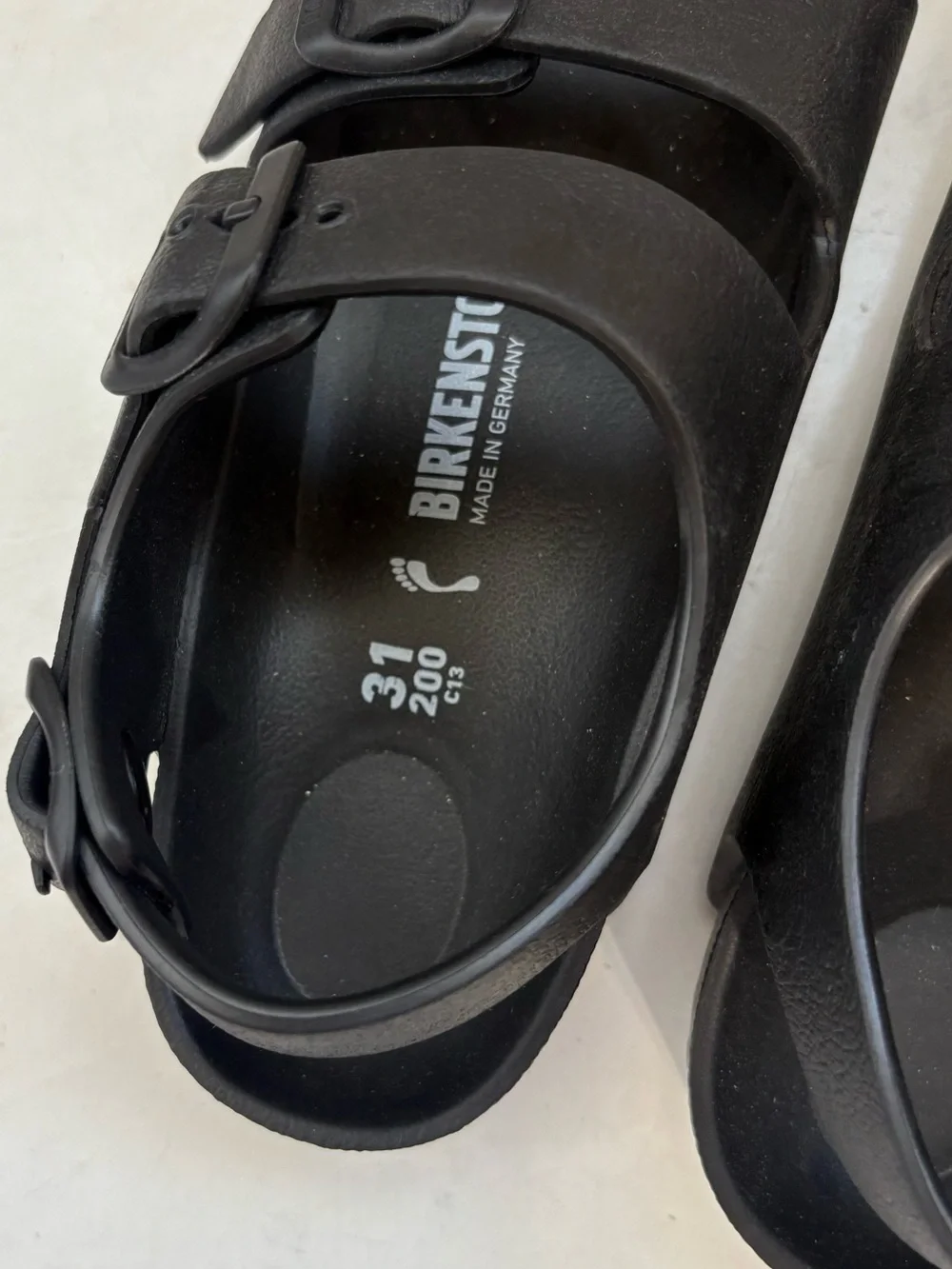 Birkenstock Youth Sz 31 Black Milano EVA Sandals Lightweight Travel Outdoor